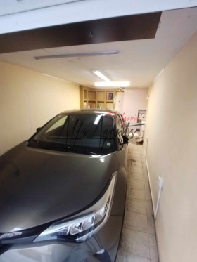 Garage Lyatno kino Trakiya, Varna 2