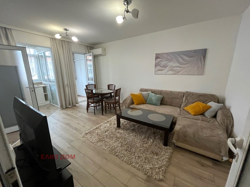 Продава  2-стаен град Варна , Център , 50 кв.м | 98468914