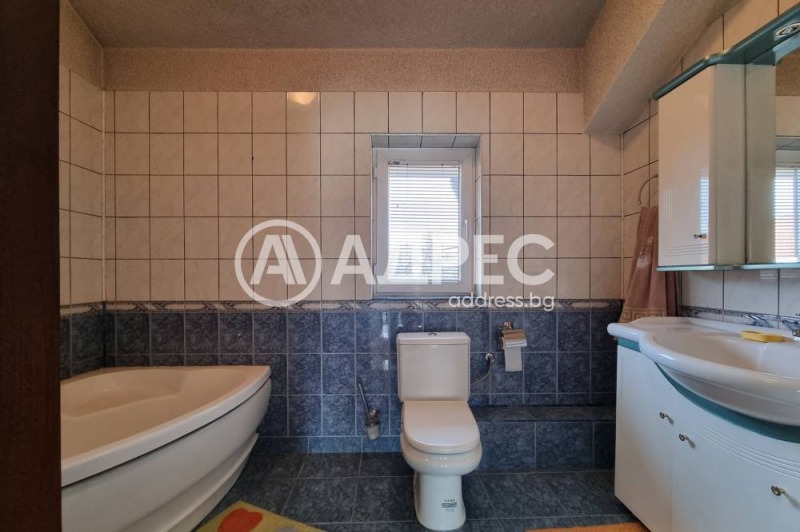 Продава КЪЩА, гр. София, Надежда 1, снимка 16 - Къщи - 53428904