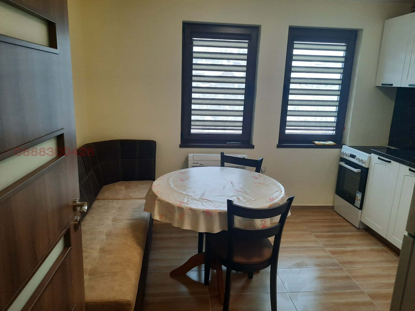 Продава 2-СТАЕН, гр. Велико Търново, Стара част, снимка 3 - Апартаменти - 53780114