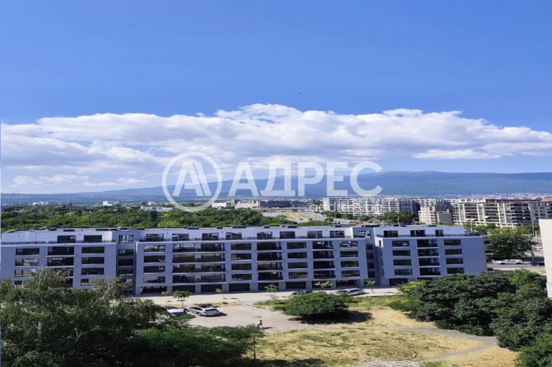 Eladó  Stúdió Sofia , Druzsba 2 , 45 négyzetméter | 39013249