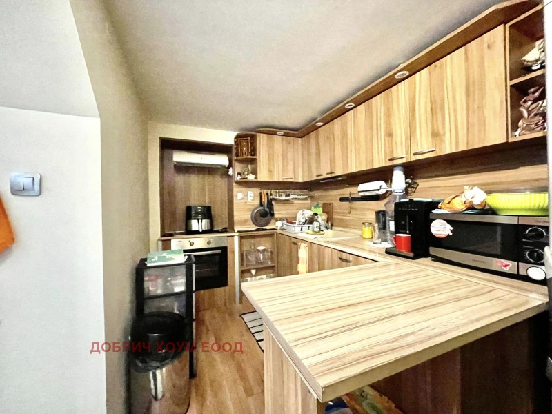 Продава ЕТАЖ ОТ КЪЩА, гр. Добрич, ЖП Гара, снимка 16 - Етаж от къща - 48478672