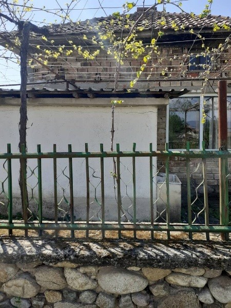 Продава  Къща, град Пловдив, Индустриална зона - Изток • 40 000 EUR • ID 11530765 — holmes.bg - [1] 