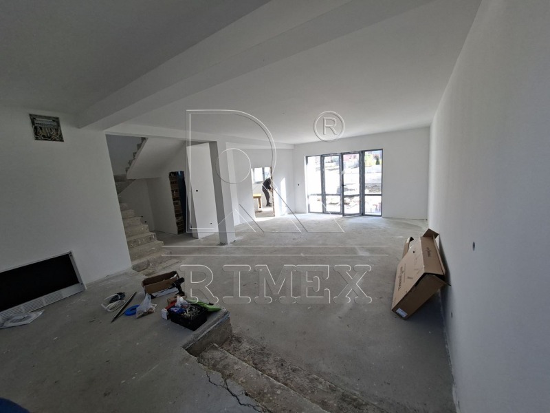 Продава КЪЩА, с. Белащица, област Пловдив, снимка 7 - Къщи - 52556368