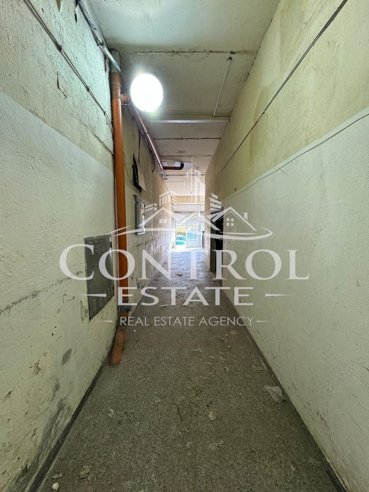 Продава СКЛАД, гр. Велико Търново, Център, снимка 9 - Складове - 54205732