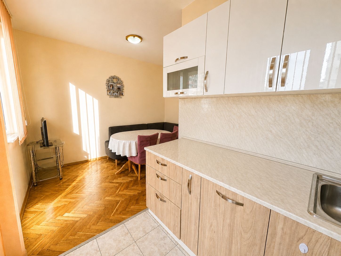 Продава 4-СТАЕН, гр. Варна, Гранд Мол, снимка 4 - Апартаменти - 54411484