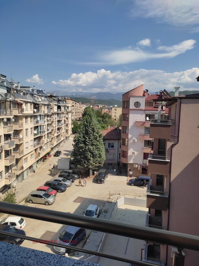 Продава 3-СТАЕН в град Благоевград, Широк център - 76 кв.м / 98 600 € » 192 844.84 лв., БРОДУЕЙ СЕЙЛС