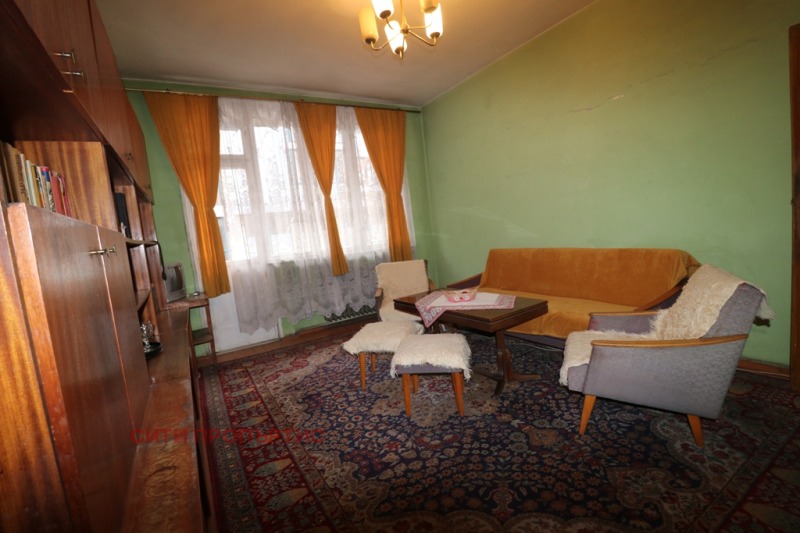 Продава 3-СТАЕН в град Благоевград, Идеален център - 90 кв.м / 92 508 € » 180 929.92 лв., СИТИ ПРОПЪРТИС