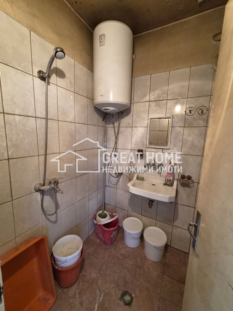 Продава 4-СТАЕН, гр. Търговище, Запад 1, снимка 5 - Апартаменти - 56431172