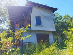 House Topolnitsa, region Kyustendil 2