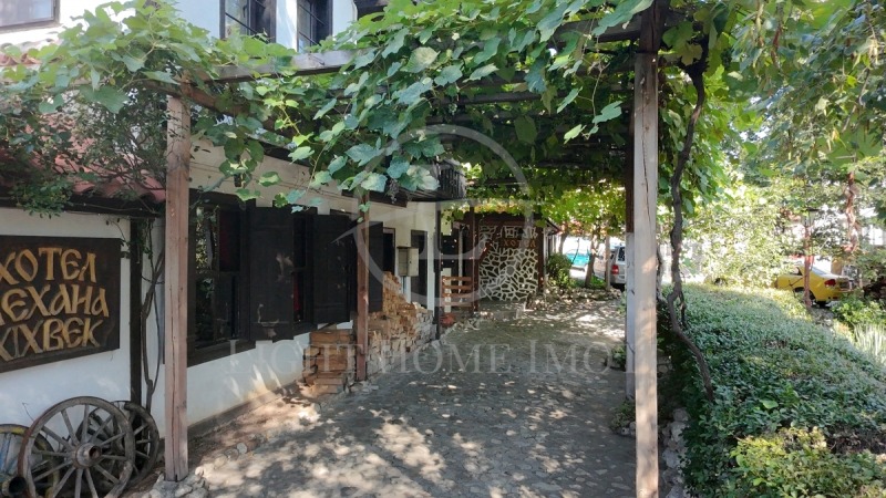 Продава  Хотел област Пазарджик , гр. Стрелча , 993 кв.м | 74497959 - изображение [4]
