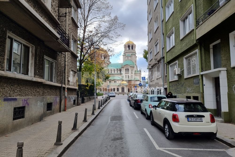 Продава 3-СТАЕН, гр. София, Център