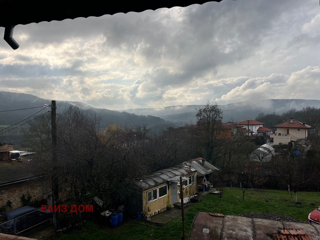Продава КЪЩА, с. Долище, област Варна, снимка 13 - Къщи - 54629333
