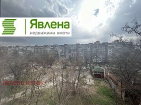 2-стаен град София, Света Троица 1