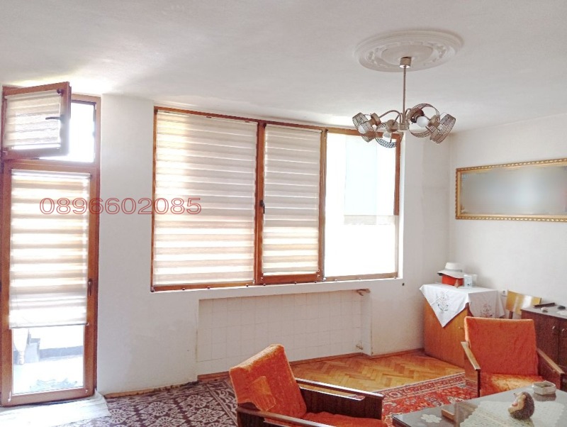 Продава 4-СТАЕН, гр. Шумен, Херсон, снимка 3 - Апартаменти - 52785727