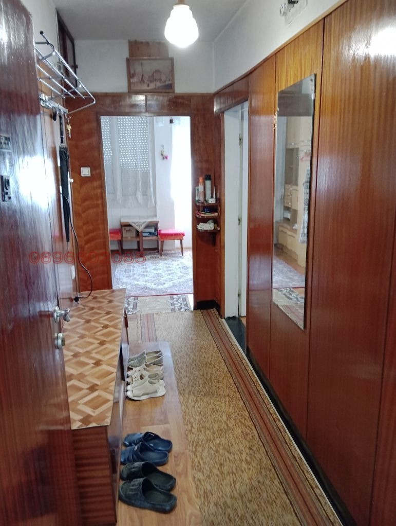 Продава 4-СТАЕН, гр. Шумен, Херсон