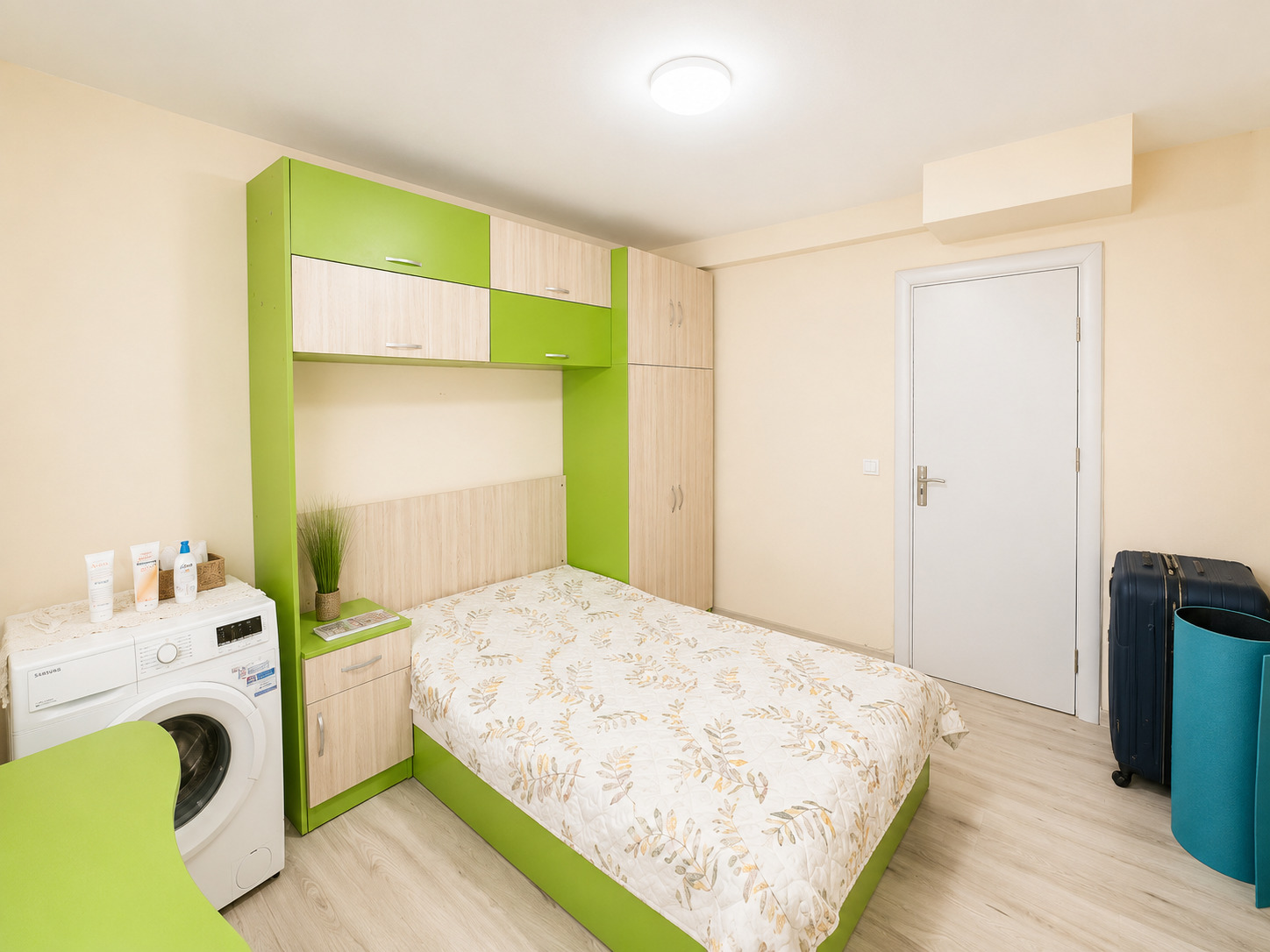 Продава 3-СТАЕН, гр. Варна, Конфуто, снимка 3 - Апартаменти - 54967548