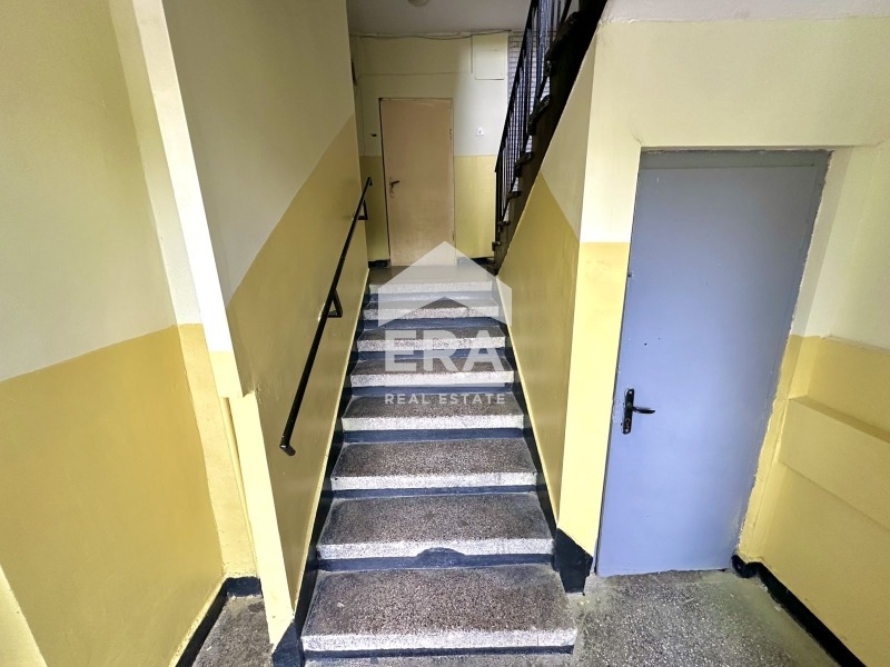 Продава 3-СТАЕН, гр. Добрич, Христо Ботев, снимка 13 - Апартаменти - 55664324