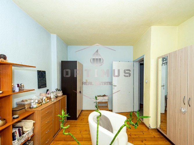 For Sale  3+ bedroom Plovdiv , Mladezhki Halm , 126 sq.m | 67603813 - image [11]