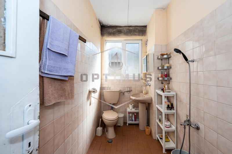 For Sale  3+ bedroom Plovdiv , Mladezhki Halm , 126 sq.m | 67603813 - image [15]