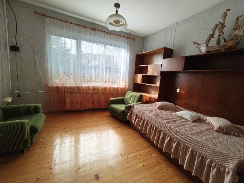 Продава КЪЩА, гр. Шумен, Дивдядово, снимка 13 - Къщи - 53438607