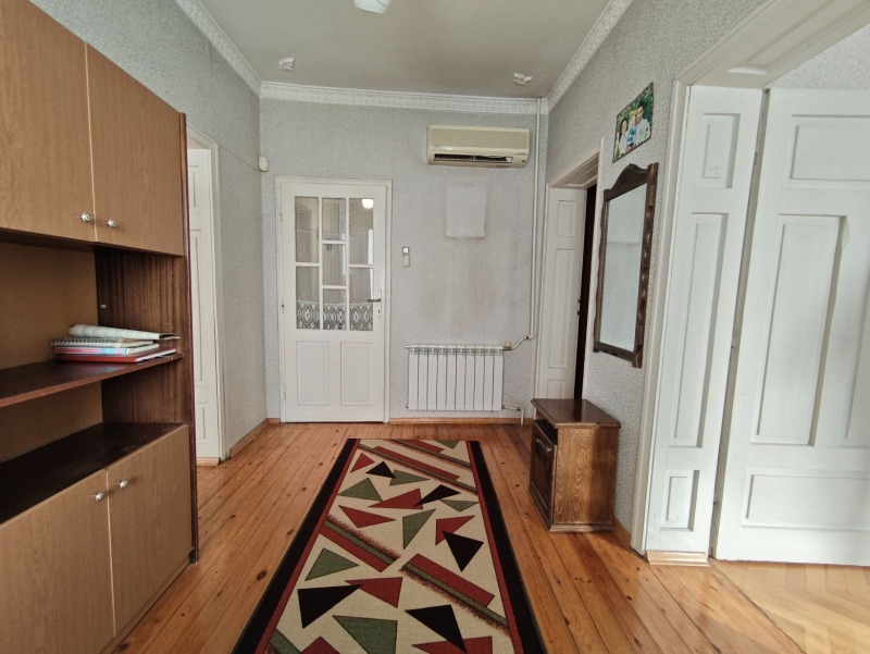 Продава КЪЩА, гр. Шумен, Дивдядово, снимка 11 - Къщи - 53438607