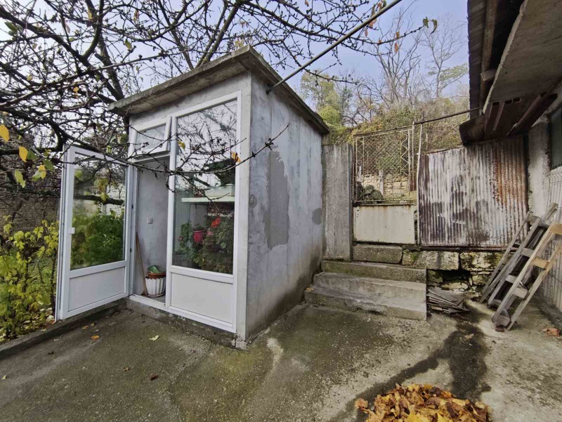 Продава КЪЩА, гр. Шумен, Дивдядово, снимка 17 - Къщи - 53438607