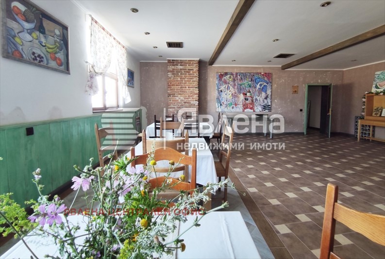 Продава ХОТЕЛ, с. Емона, област Бургас, снимка 15 - Хотели - 53713495