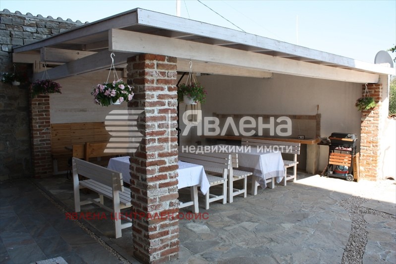 Продава ХОТЕЛ, с. Емона, област Бургас, снимка 5 - Хотели - 53713495