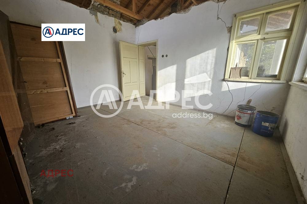 Продава КЪЩА, с. Царевци, област Варна, снимка 9 - Къщи - 54142314