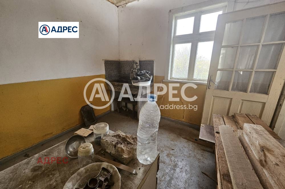 Продава КЪЩА, с. Царевци, област Варна, снимка 6 - Къщи - 54142314