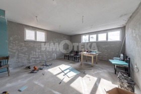 1 chambre m-t Ptchelina, Varna 10