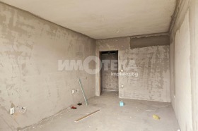 1 chambre m-t Ptchelina, Varna 2