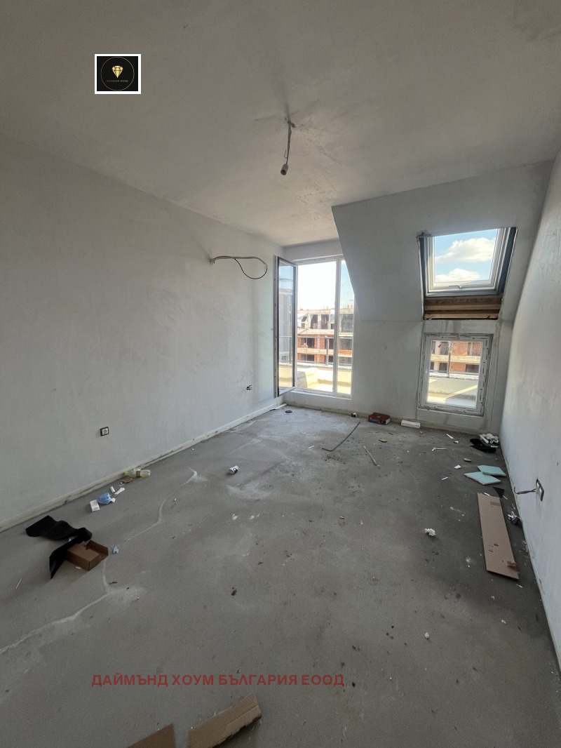 Продава 3-СТАЕН, град Пловдив, Остромила • 168500 € / 329557.35 лв. • 37028143 1