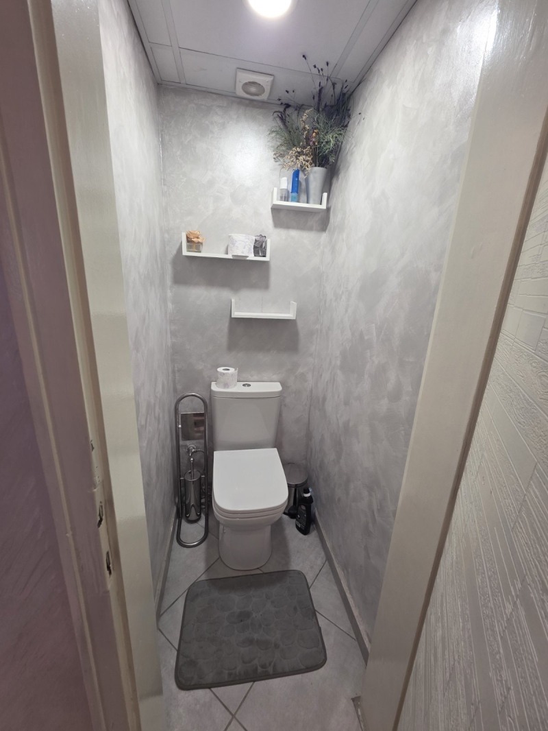 Продава 3-СТАЕН, гр. Русе, Здравец Изток, снимка 8 - Апартаменти - 52689042