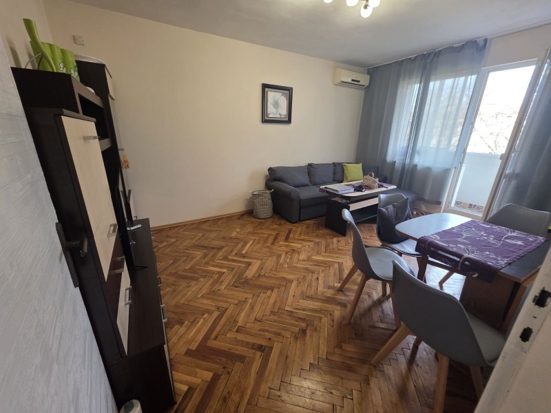 Продава 3-СТАЕН, гр. Русе, Здравец Изток, снимка 3 - Апартаменти - 52689042