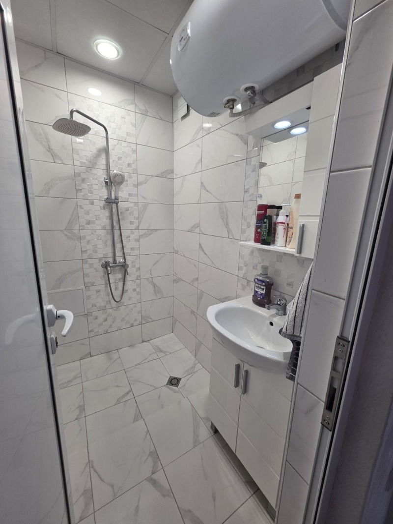 Продава 3-СТАЕН, гр. Русе, Здравец Изток, снимка 7 - Апартаменти - 52689042