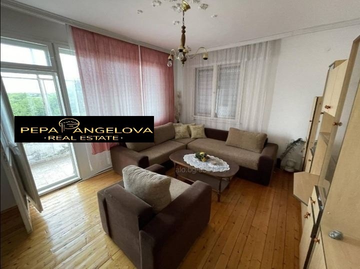 Продава ЕТАЖ ОТ КЪЩА, гр. Пловдив, Прослав, снимка 4 - Етаж от къща - 55012739