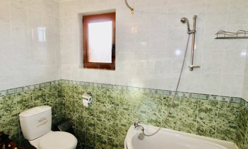 Продава КЪЩА, гр. Елена, област Велико Търново, снимка 17 - Къщи - 52195974