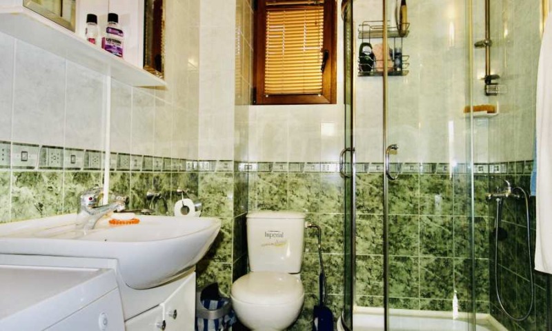 Продава КЪЩА, гр. Елена, област Велико Търново, снимка 10 - Къщи - 52195974