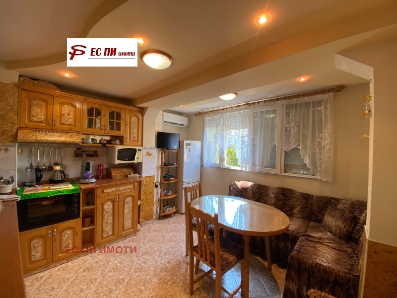 Продава  2-стаен град Русе , Чародейка - Север , 68 кв.м | 76046142
