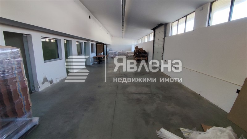 Till salu  Lagring Plovdiv , Industrialna zona - Sever , 5545 kvm | 71141430 - bild [3]