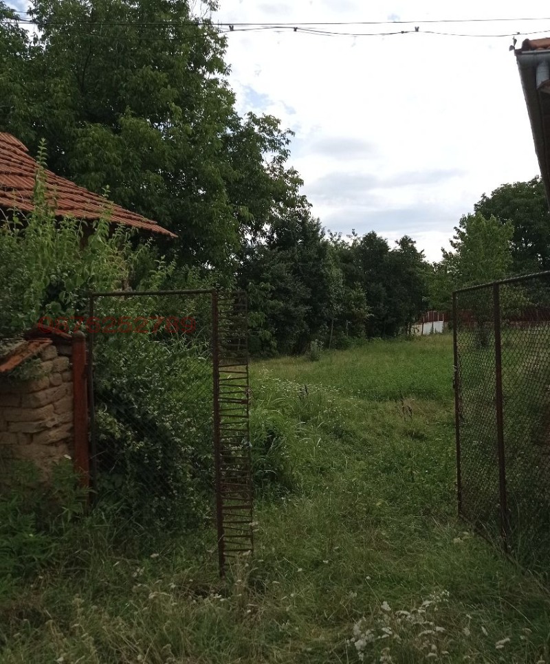 Продава ПАРЦЕЛ, с. Дерманци, област Ловеч