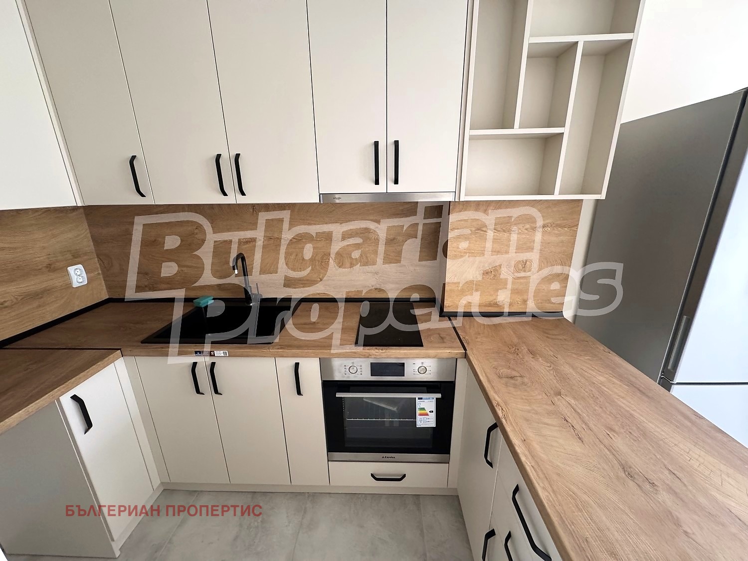 Продава КЪЩА, гр. Балчик, област Добрич, снимка 10 - Къщи - 55281750