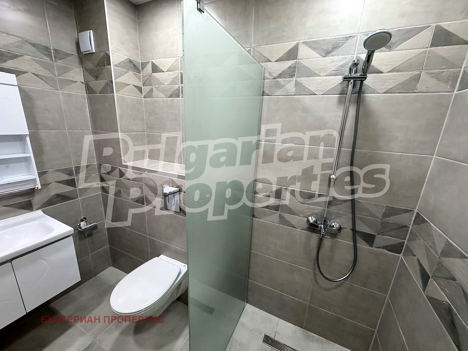 Продава КЪЩА, гр. Балчик, област Добрич, снимка 15 - Къщи - 55281750