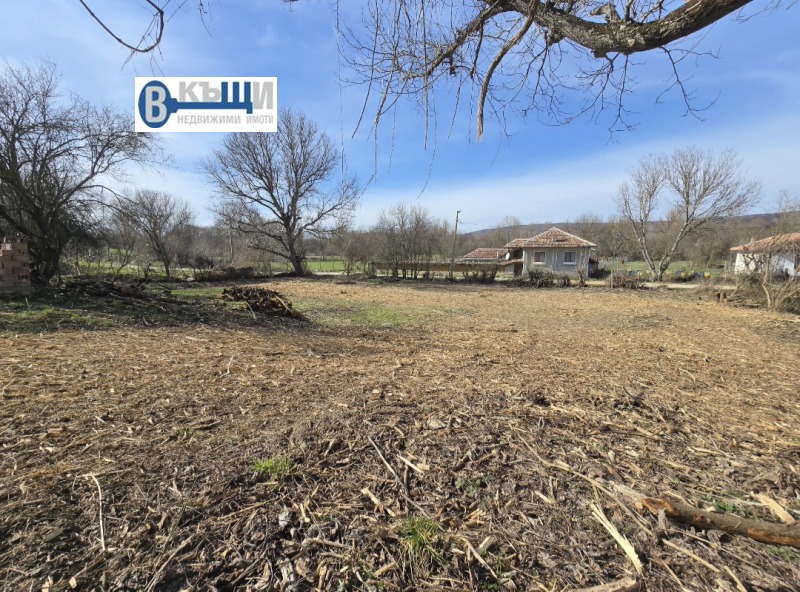 Продава ПАРЦЕЛ в област Велико Търново, с. Къпиново - 900 кв.м / 21 500 € » 42 050.35 лв., ВКЪЩИ