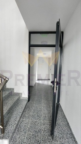 2 bedroom Briz, Varna 6