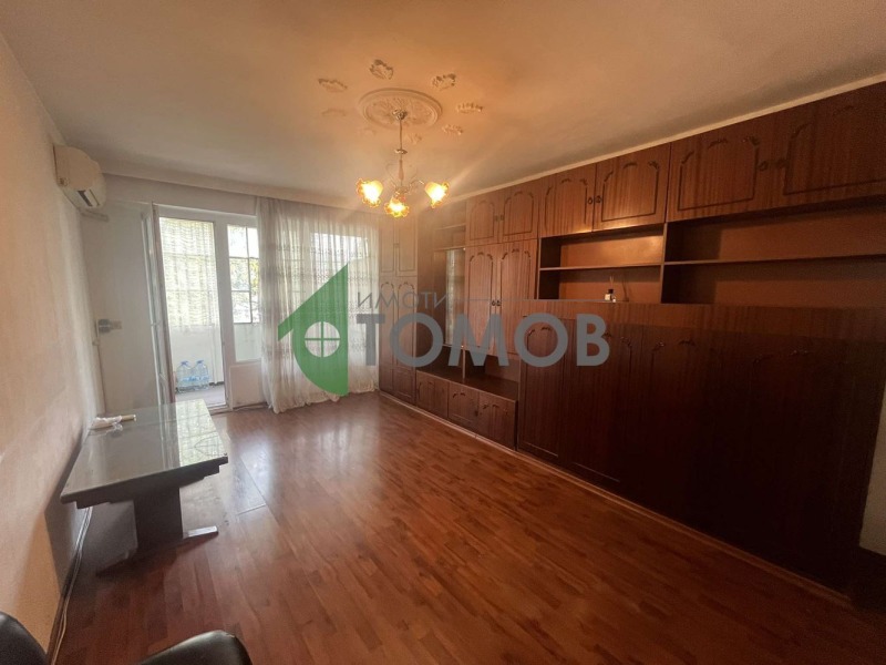 Na prodej  1 ložnice Šumen , Bojan Balgaranov 1 , 60 m2 | 54712990