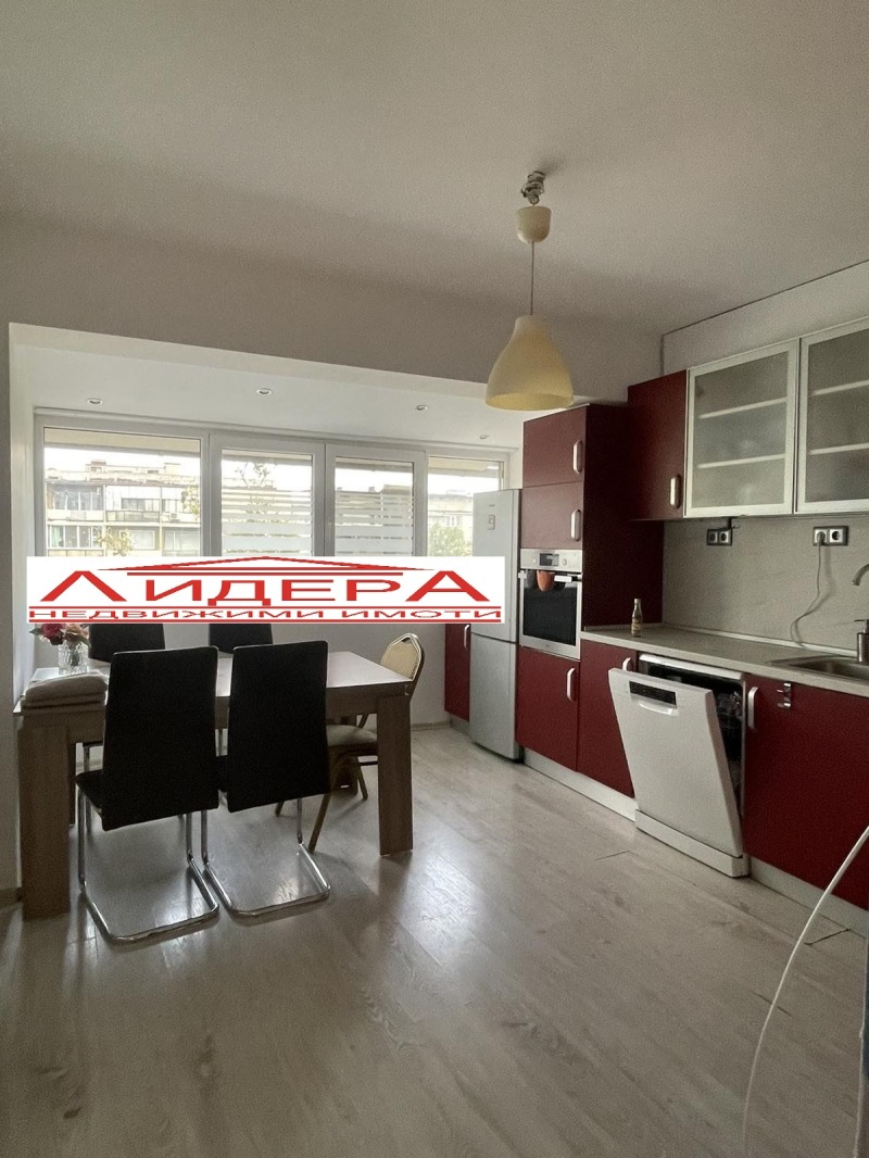 Продава МНОГОСТАЕН, гр. Пловдив, Каменица 1