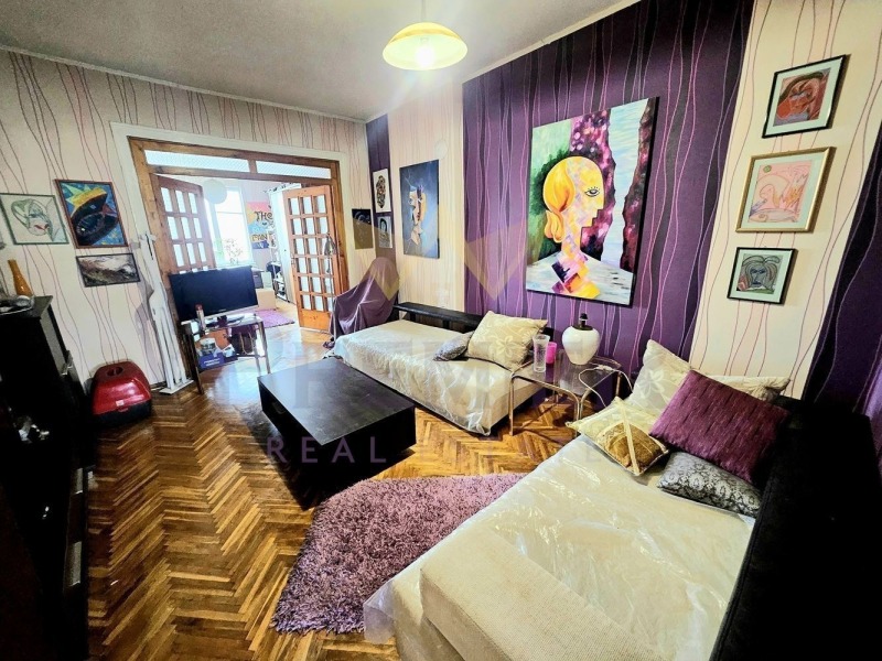 Продава  3-стаен, град София, Център •  499 500 EUR • ID 44181382 — holmes.bg - [1] 
